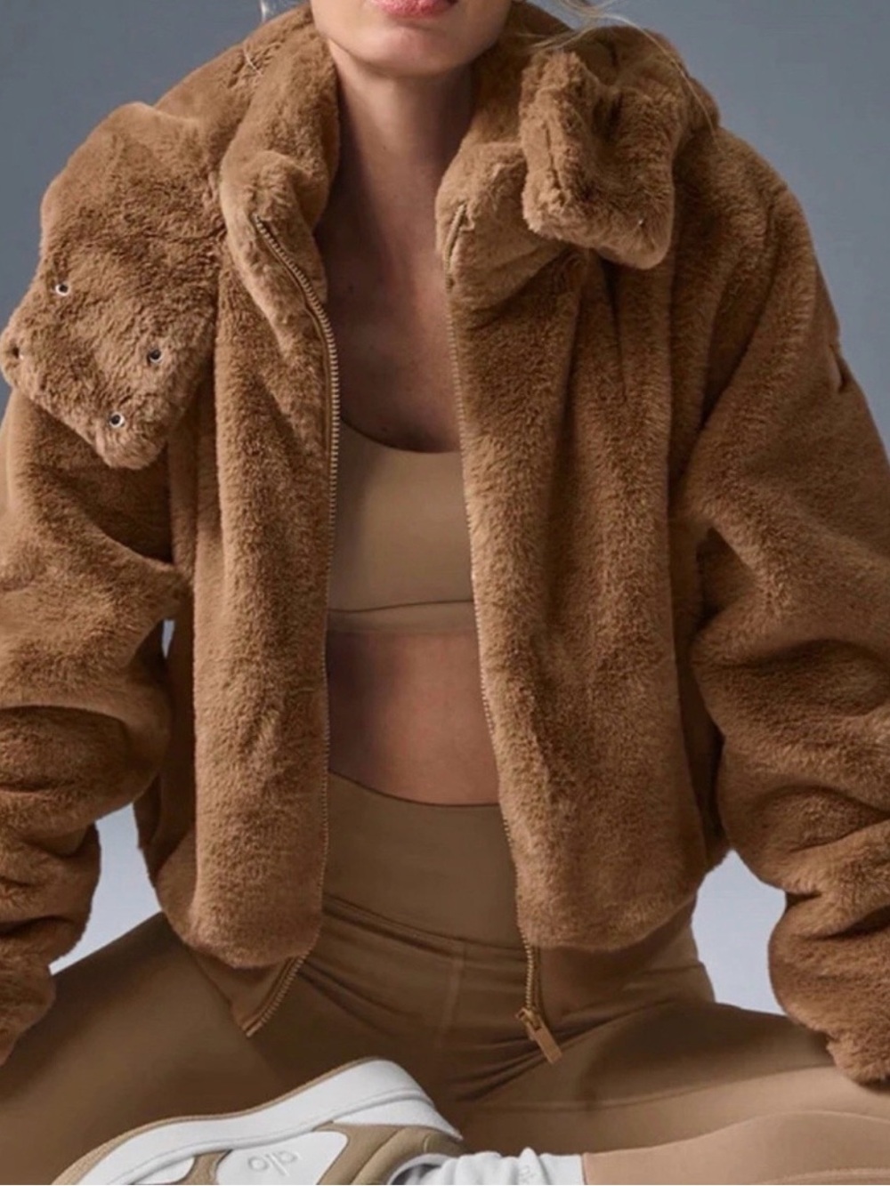 ALO Yoga Faux Fur Foxy Jacket in Toasted Almond Brown Medium